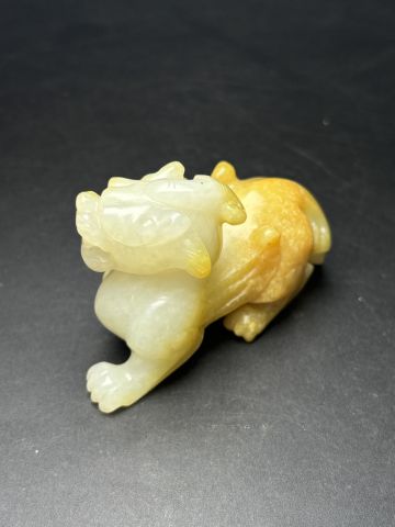 精美和田玉貔貅!有双翼!能在天地之间招财进宝!雕刻精美!