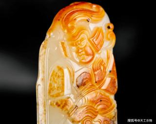 天然真皮老熟料!难得一见的和田红黑皮籽料"镇守一方"!